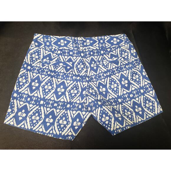 J Crew Stretch City Fit Blue & White Pattern Shorts Side Zip | Size 0 - Picture 2 of 6